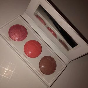 REALHER Blush Kit